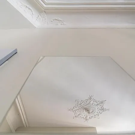 Taittinger 511 Apartment *